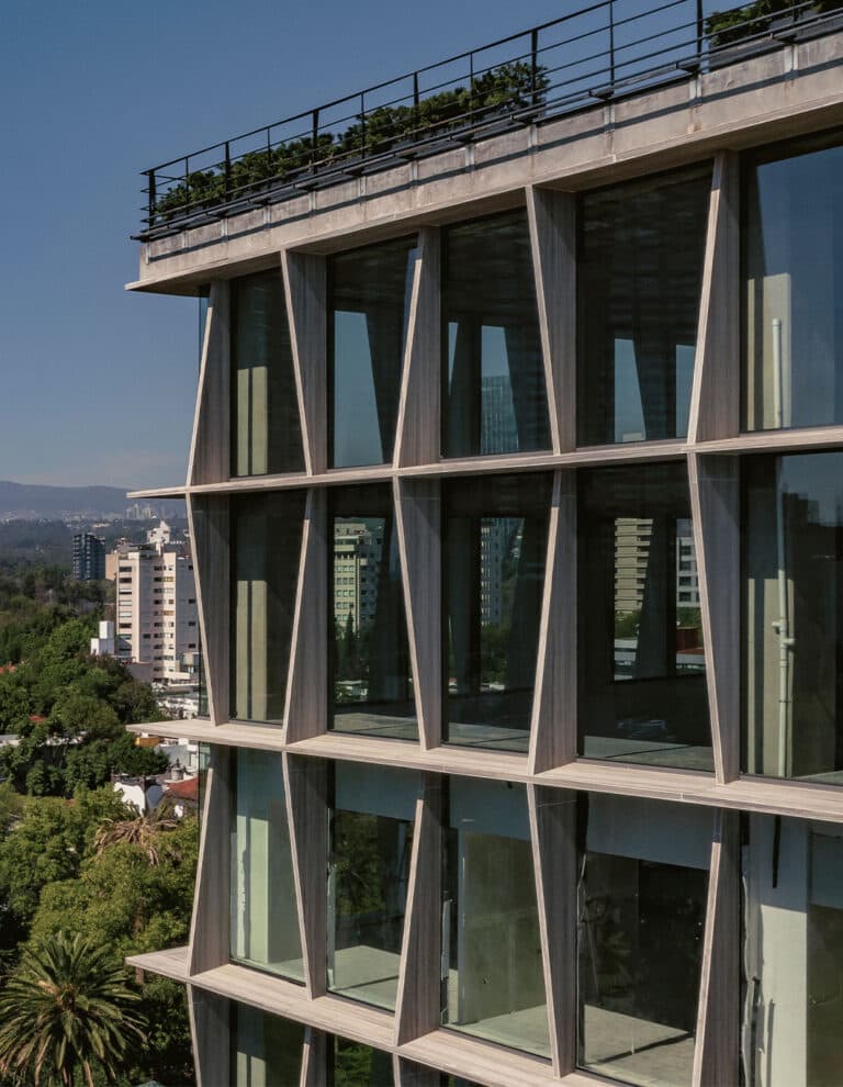 Moderna fasada obložena XXL keramičkim pločama